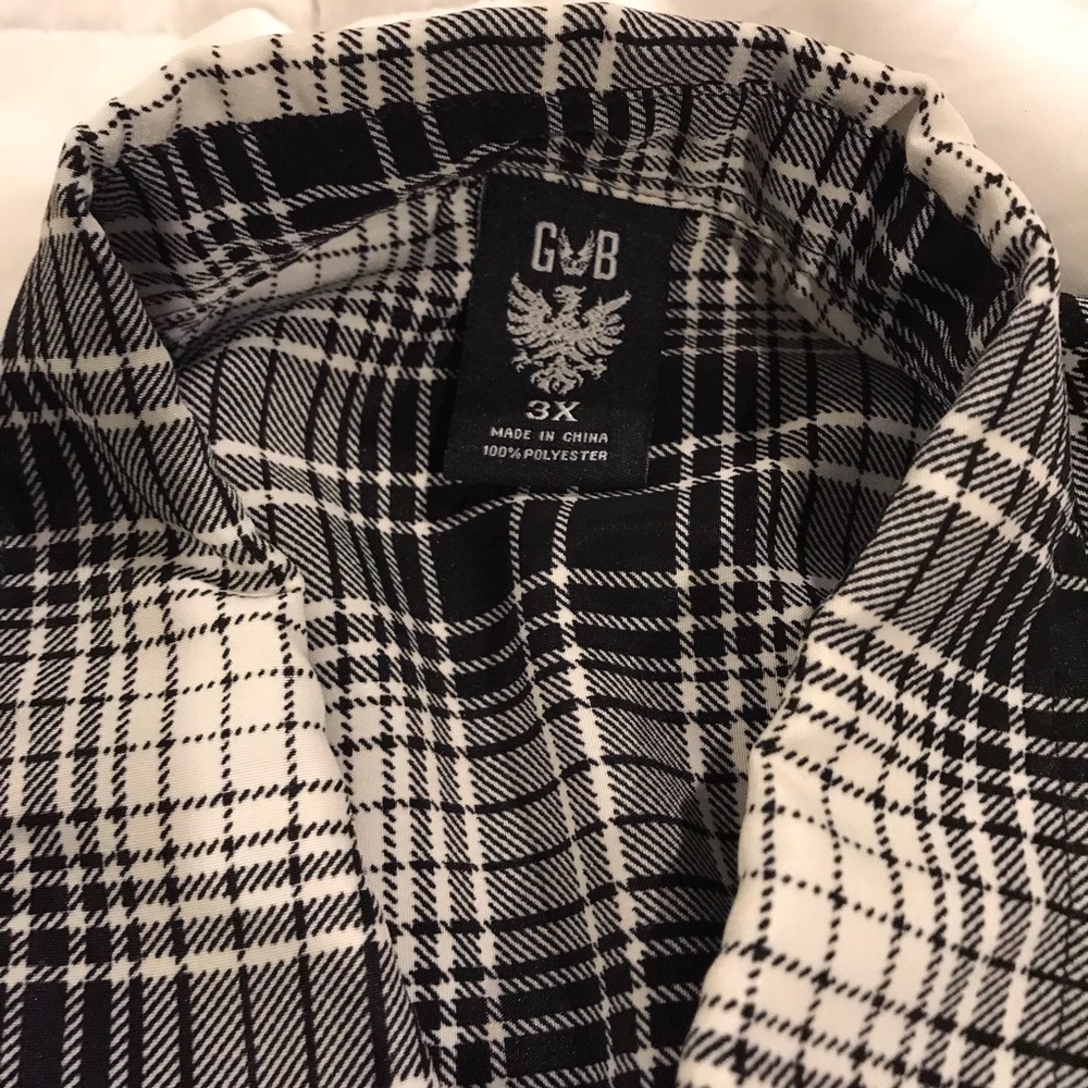 Shirt - Picture 2 of 3